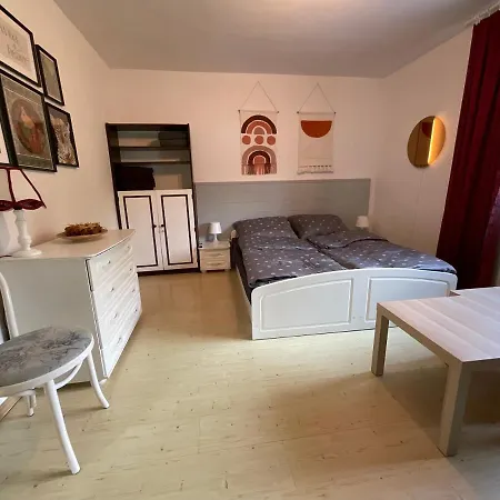 Dom Pod Jablonia * Korzybie